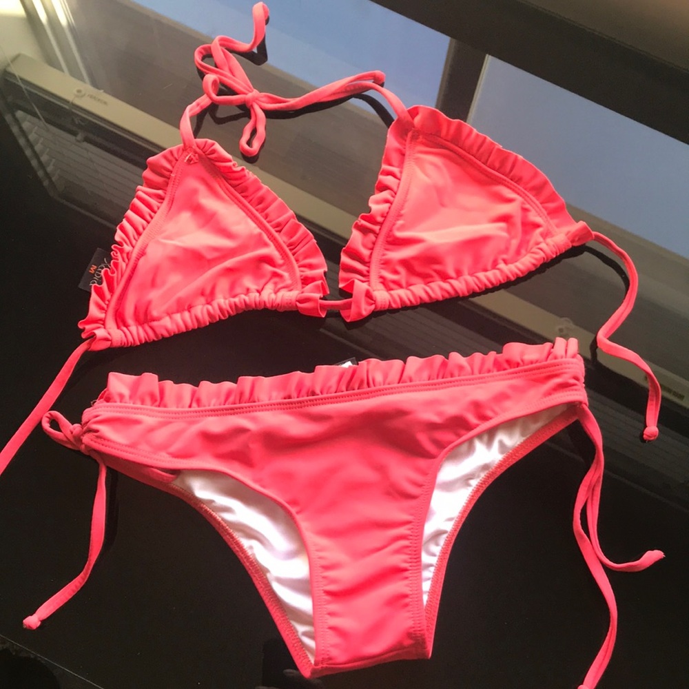 Xabia Red Ruffle Swuimsuit set